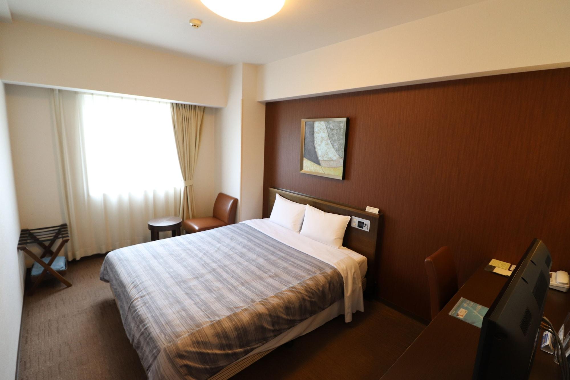 Hotel Route-Inn Chitose Ekimae Екстер'єр фото