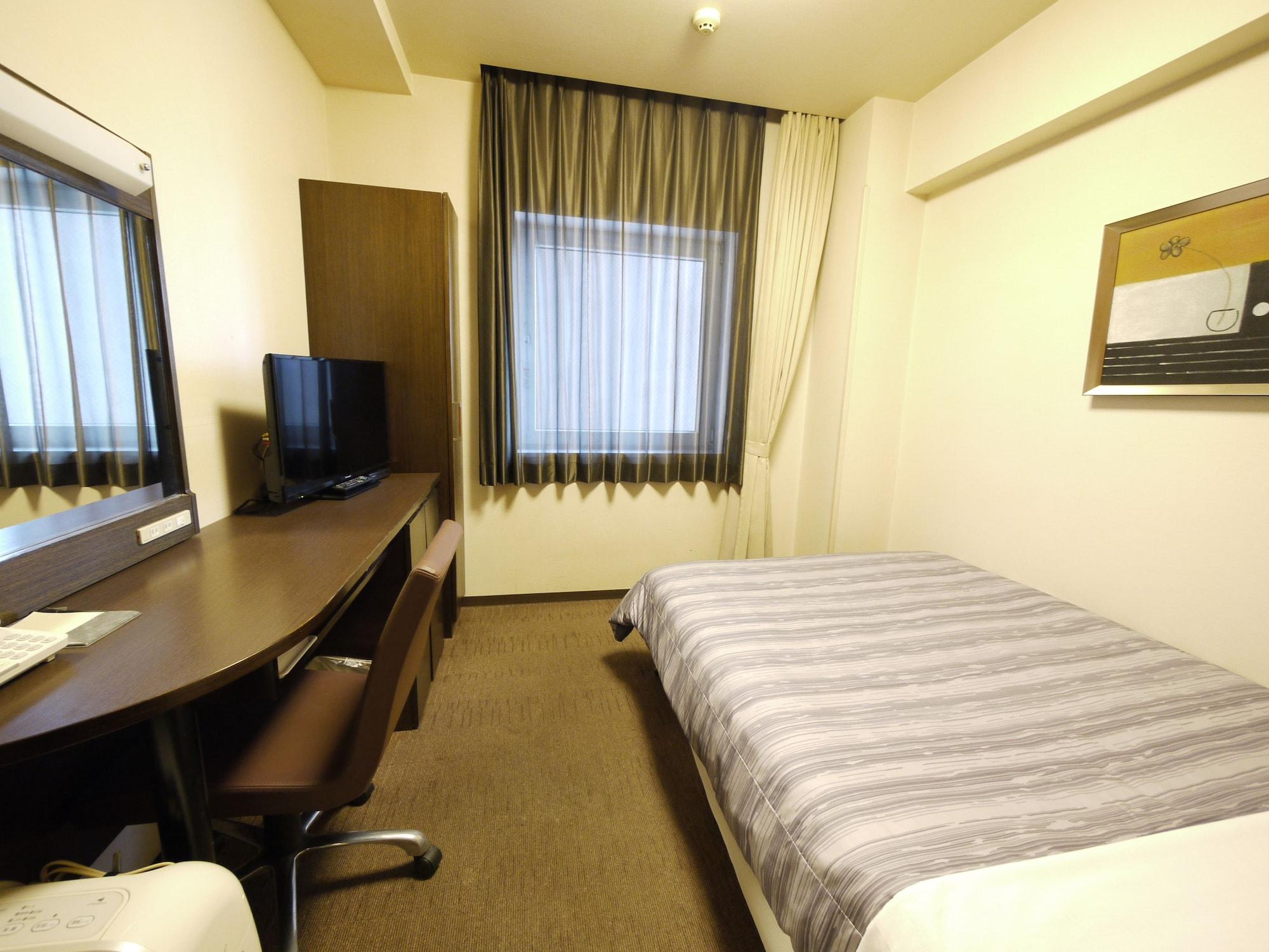 Hotel Route-Inn Chitose Ekimae Екстер'єр фото