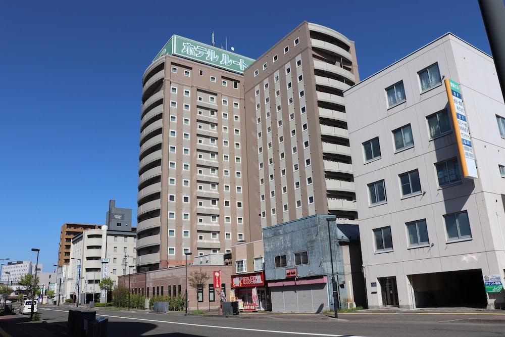 Hotel Route-Inn Chitose Ekimae Екстер'єр фото