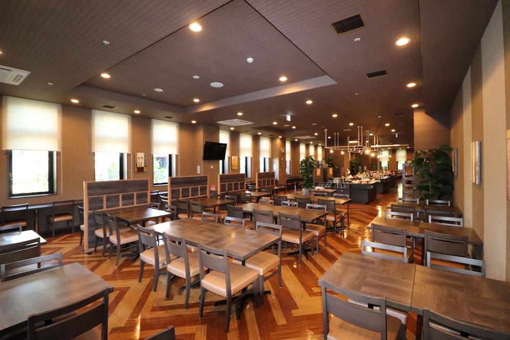 Hotel Route-Inn Chitose Ekimae Екстер'єр фото
