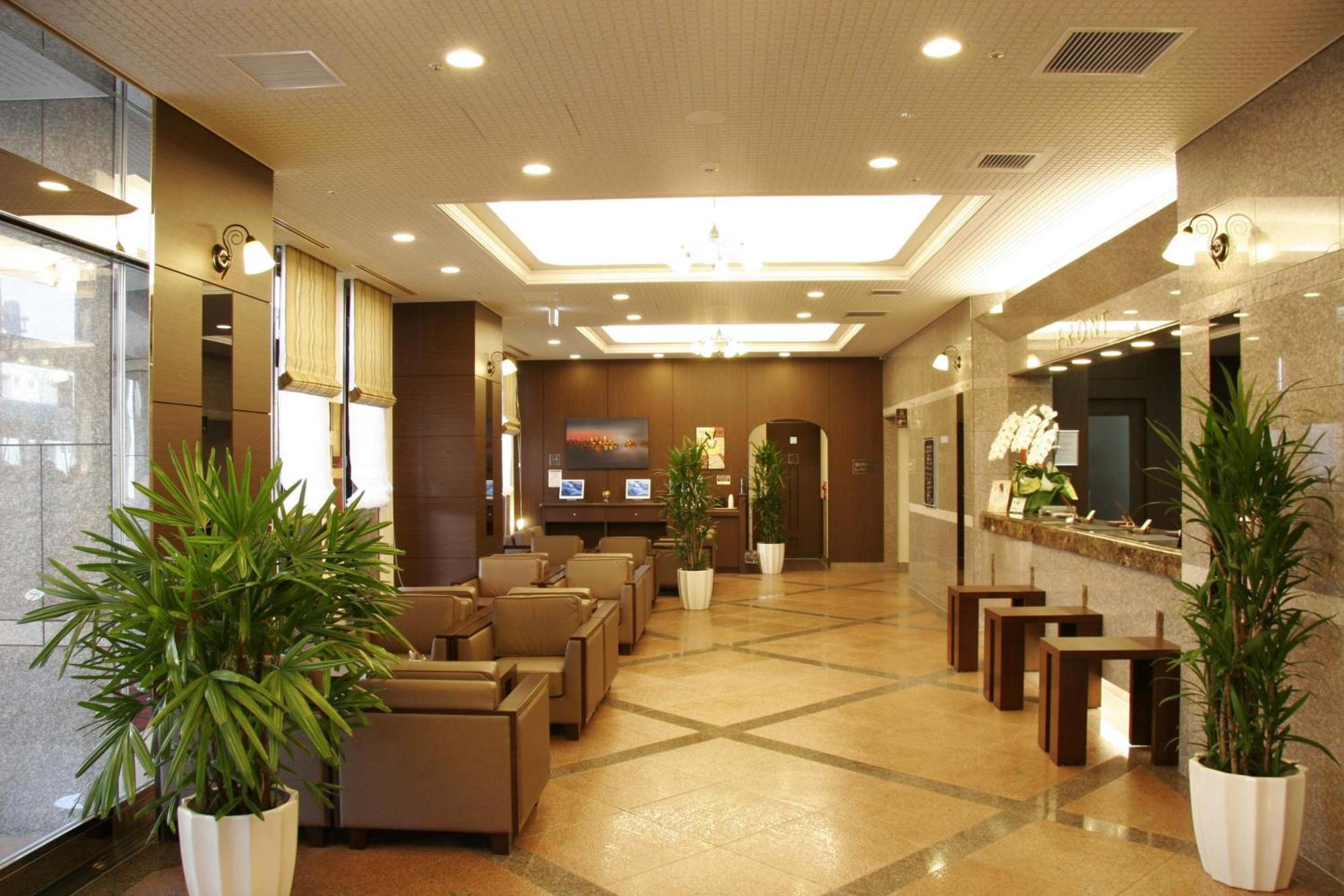 Hotel Route-Inn Chitose Ekimae Екстер'єр фото