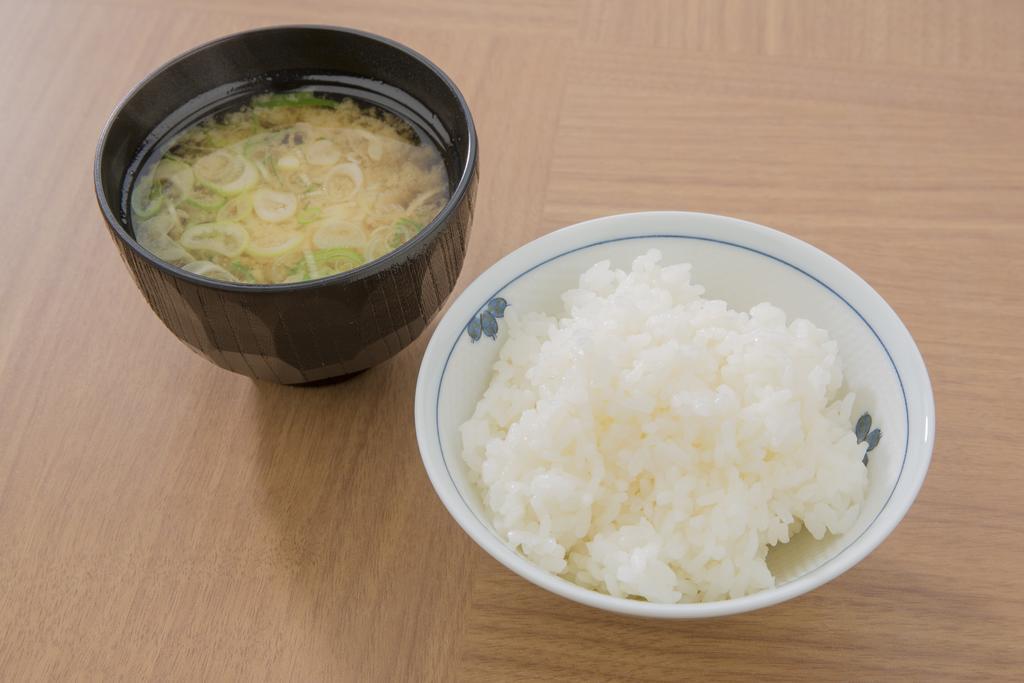 Hotel Route-Inn Chitose Ekimae Екстер'єр фото