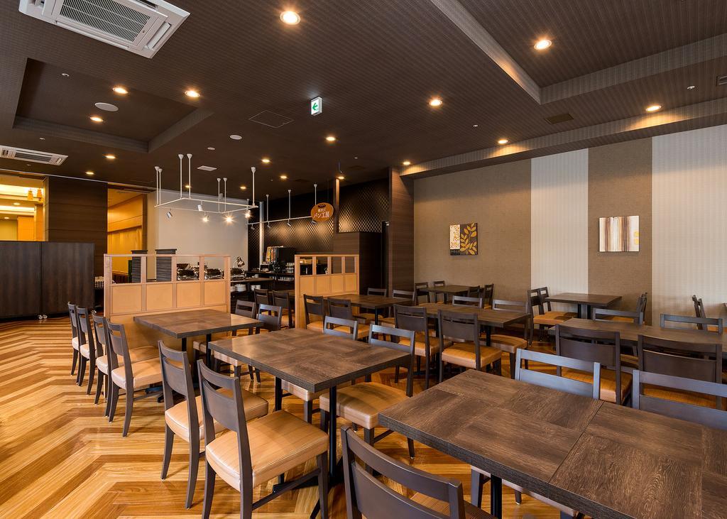 Hotel Route-Inn Chitose Ekimae Екстер'єр фото